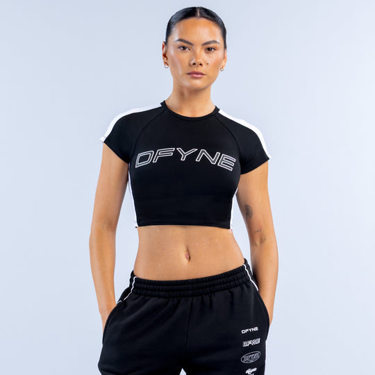 Black baby T-shirt with DFYNE logo, short sleeves, crew neck.