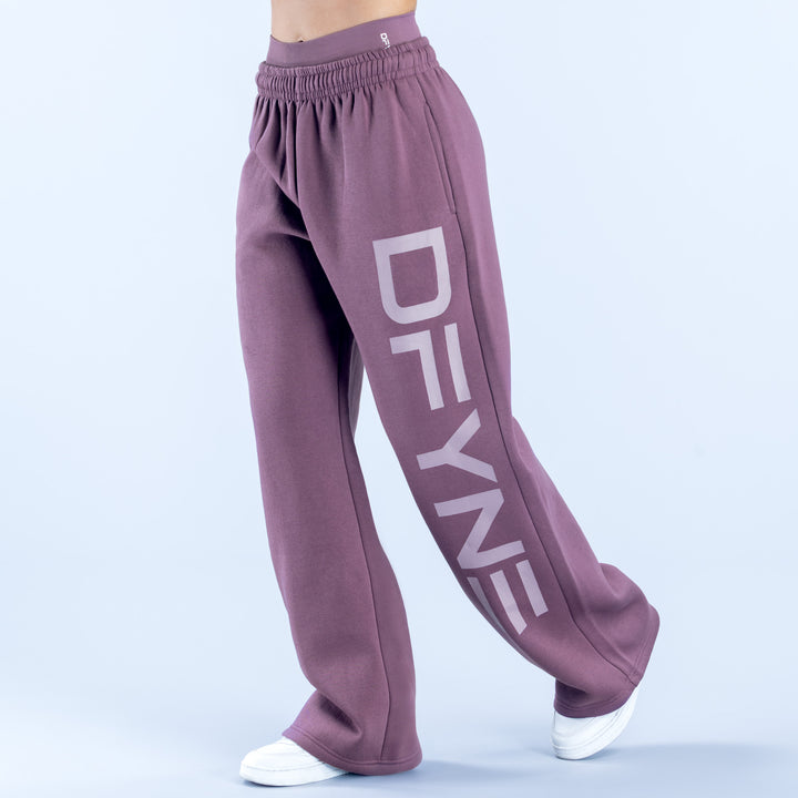 Signature Wide Leg Jogger