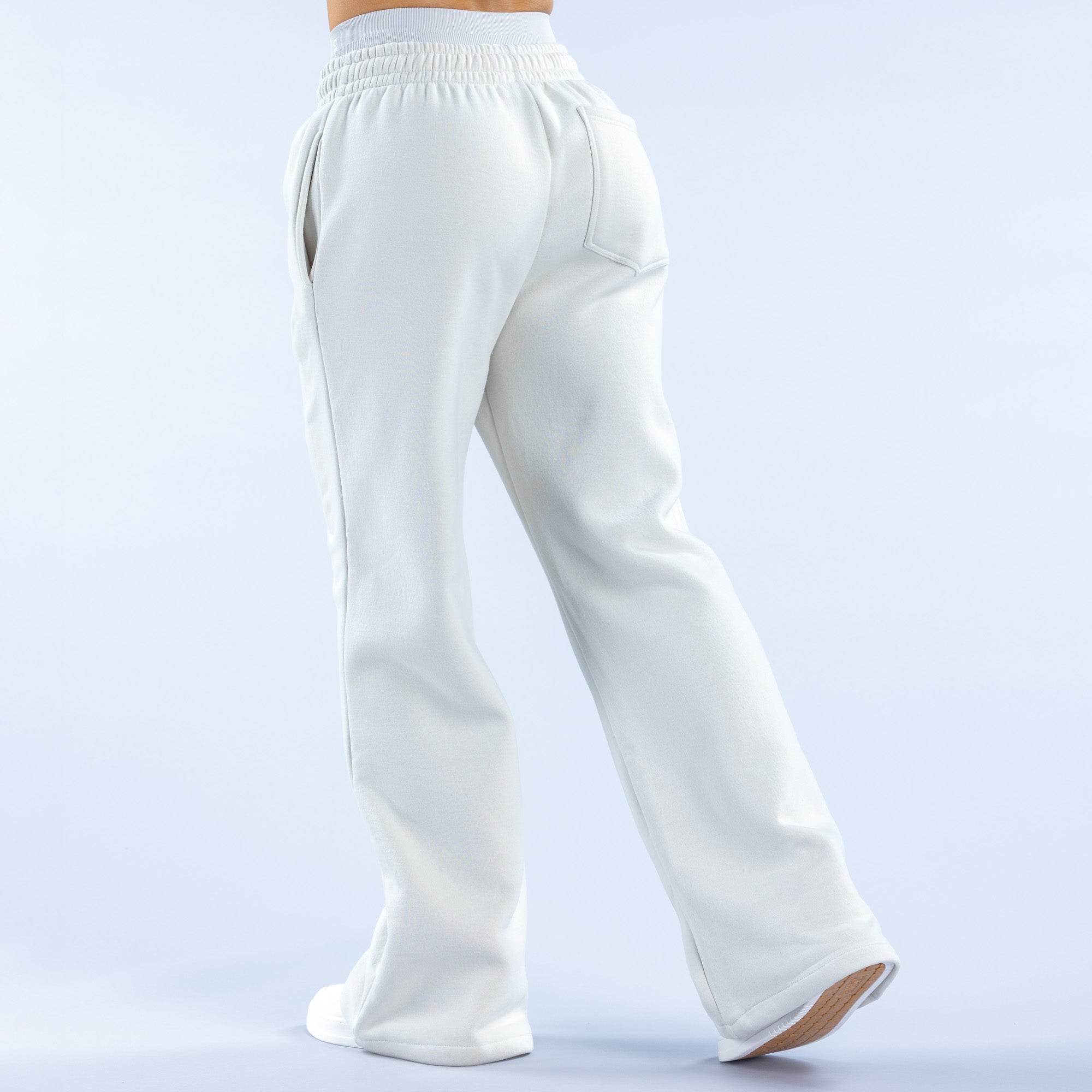 Signature Wide Leg Jogger – DFYNE