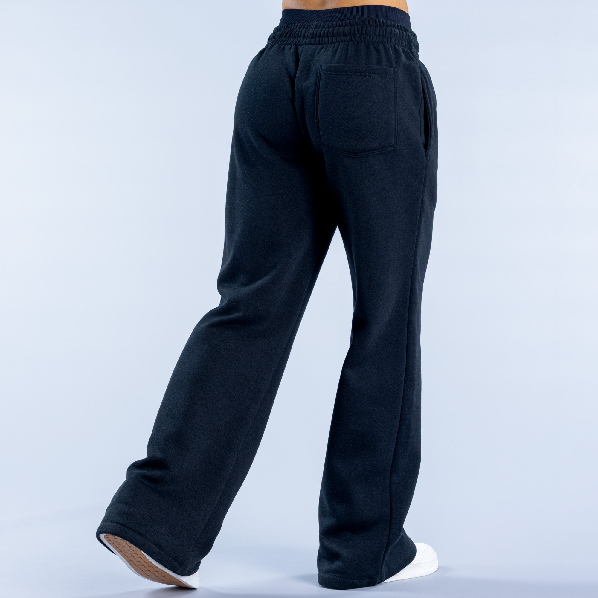 Signature Wide Leg Jogger – DFYNE