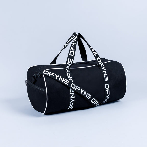 24時間以内発送 完売品 未使用品 23fw Logo Duffle Bag Signature Duffle Bag – DFYNE