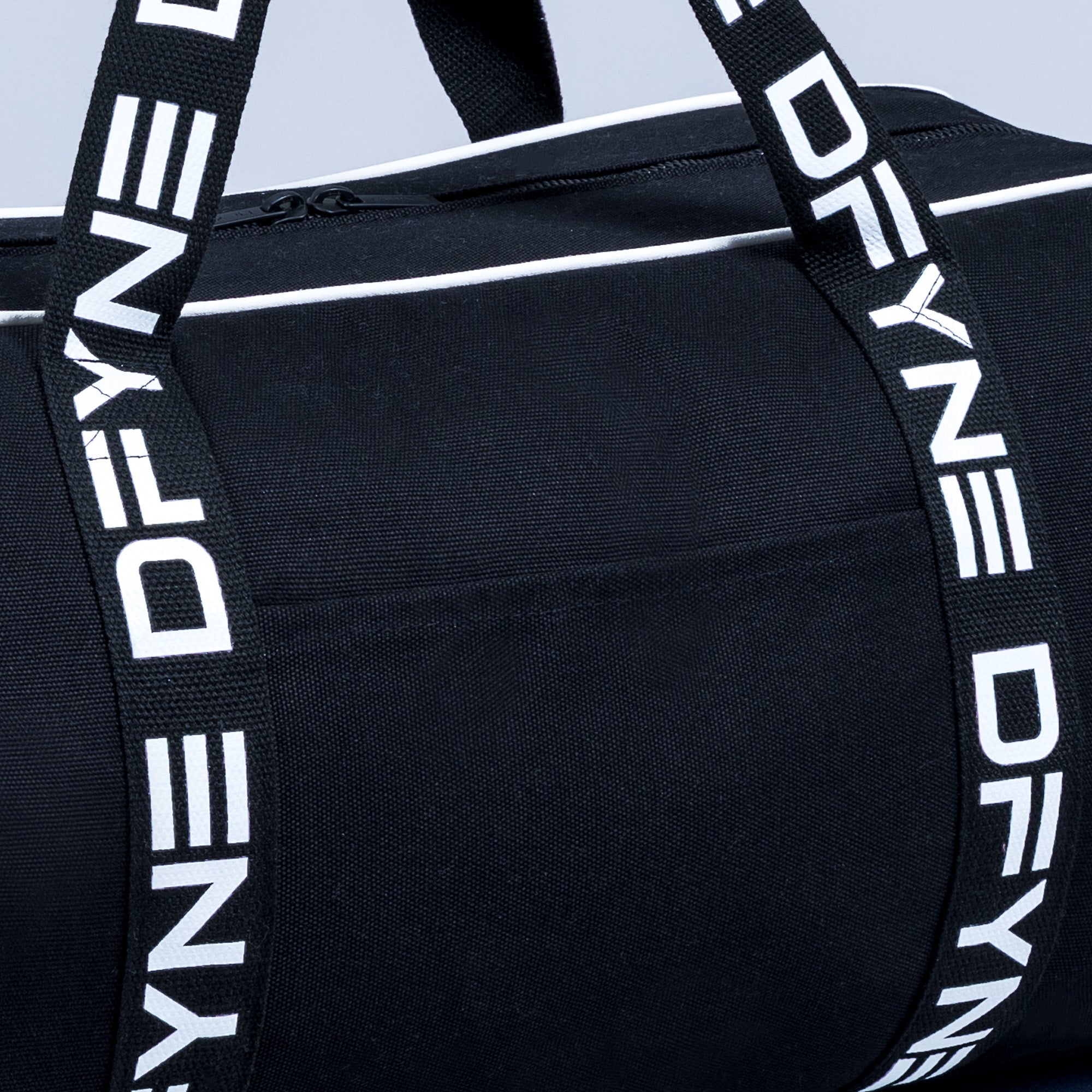 Signature Duffle Bag – DFYNE